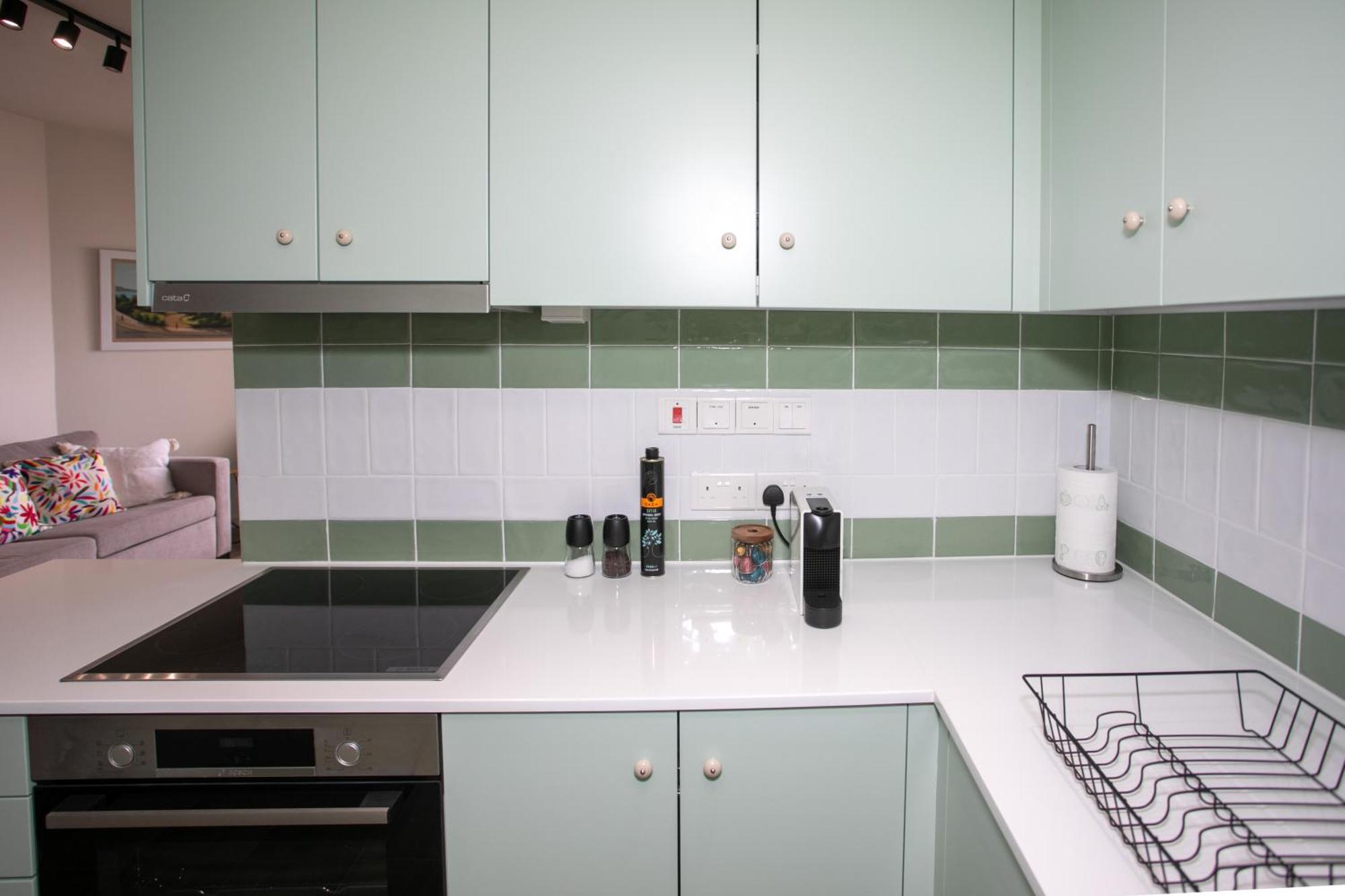 Palmove Luxurious Beachfront Apt Larnaca Luaran gambar